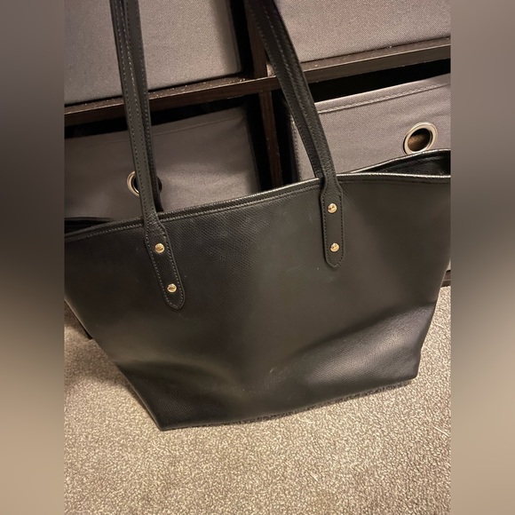 Coach Bag - Picture 2 of 3